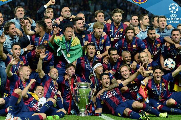 Berlin 06 06 2015 - Finale Champions League Sieger FC Barcelona (Barca): Barcelona Siegerfoto - Munir, Jeremy Mathieu, Pedro Rodrigez, Douglas dos Santos, Sandro Ramirez, Javier Mascherano, Thomas Vermaelen, Adriano, Lionel Messi, Rafinha Alcantara, Neymar Jr., Luis Suarez, Sergi Samper, Sergio Busquets, Ivan Rakitic, Dani Alves, Gerard Pique, Sergi Roberto, Andres Iniesta, Marc Bartra, Martin Montoya, Xavi Hernandez,
