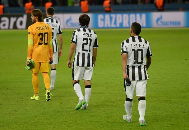06.06.2015, xjhx, Fussball Champions League, Juventus Turin - FC Barcelona Barca v.l. Marco Storari (Juventus Turin), Andrea Pirlo (Juventus Turin), Carlos Tevez (Juventus Turin) enttaeuscht, enttaeuscht schauend, dissapointed