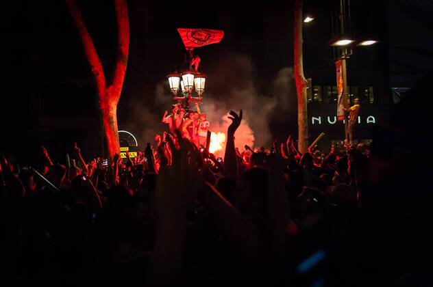 June 6, 2015 - Barcelona, Spain - Thousands of supporters of FC Barcelona Barca celebrate the victory of his team in the Champions League in Canaletas font in Barcelona on May 6, 2015. Thousands of supporters of FC Barcelona celebrate the victory of his team  - ZUMAn230