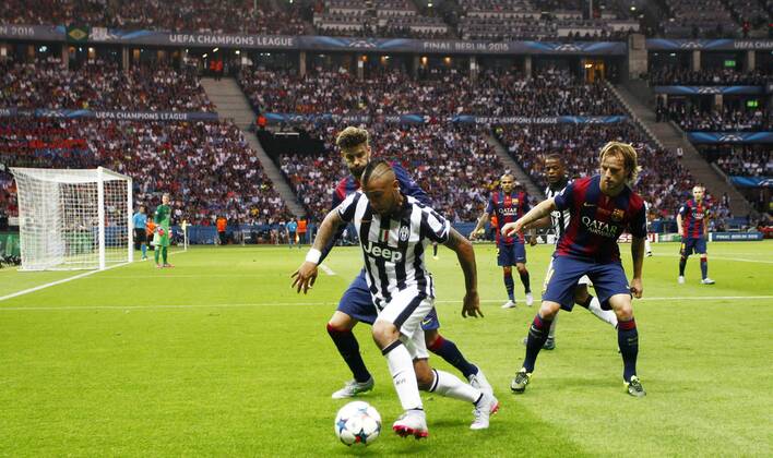 Champions League final between FC Barcelona (Barca) and Juventus Turin in Berlin. In this picture, Arturo Vidal and Pique. xFRANCESCxADELANTADOx 