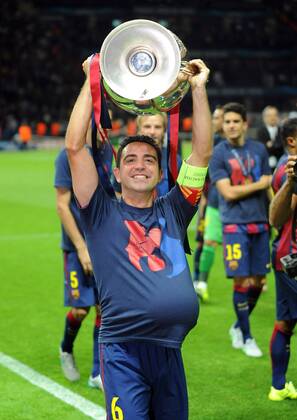 Championsleague Finale in Berlin 06.06.2015 Juventus Turin - FC Barcelona Barca 1:3. Xavi Hernandez (Barca) mit Pokal. HM