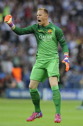 Marc Andre Ter STEGEN,Torwart FC Barcelona Barca ,Jubel,Freude,Begeisterung,Aktion,Einzelaktion,Einzelbild, Freisteller,Ganzkoerperaufnahme,ganze Figur. Fussball Champions League Finale 2015 Juventus Turin-FC Barcelona 1-3. Saison2014 15, am 06.06.2015,O LY M P I A S T A D I O N B E R L I N.