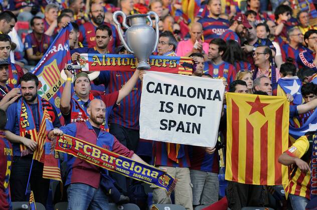 Fans,Fussballfans Barcelona demonstrieen fuer ein unabhaengiges Katalonien. Fussball Champions League Finale 2015 Juventus Turin FC Barcelona Barca 1-3. Saison2014 15, am 06.06.2015,O LY M P I A S T A D I O N B E R L I N.