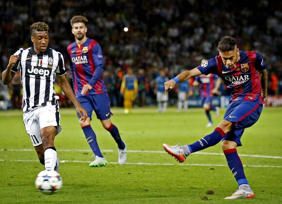 (L-R) Kingsley Coman of Juventus, Neymar of Barcelona scores the 3-1 during the UEFA Champions League final match between FC Barcelona (Barca) and Juventus Turin on June 6, 2015 at the Olympic stadium in Berlin, Germany. FC Barcelona (Barca) v Juventus Turin - Champions League final 2014 2015 xVIxxIVx 3950634