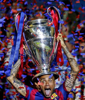 Daniel Alves of Barcelona celebrating the Champions League final victory during the UEFA Champions League final match between FC Barcelona (Barca) and Juventus Turin on June 6, 2015 at the Olympic stadium in Berlin, Germany. FC Barcelona (Barca) v Juventus Turin - Champions League final 2014 2015 xVIxxIVx 3950638