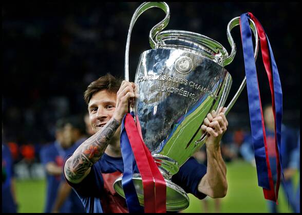 Lionel Messi of Barcelona posing with the Cup during the UEFA Champions League final match between FC Barcelona (Barca) and Juventus Turin on June 6, 2015 at the Olympic stadium in Berlin, Germany. FC Barcelona (Barca) v Juventus Turin - Champions League final 2014 2015 xVIxxIVx 3950640