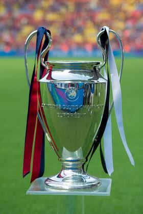 Samstag 06.06.2015, Fussball, Saison 2014 2015, UEFA Champions League Finale 2015 in Berlin, Juventus Turin - FC Barcelona Barca 1:3, Der Champion League Pokal DeFodi001