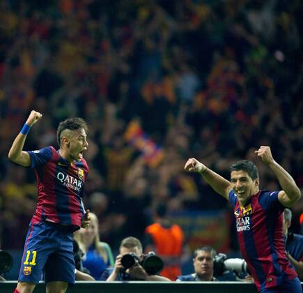 Fussball Berlin Olympiastadion 06.06.2015 UEFA CHAMPIONS LEAGUE FINALE Juventus Turin ITA geg FC Barcelona Barca ESP 1 : 3 FC Barcelona CHAMPIONS LEAGUE Gewinner 2015 vlnr NEYMAR da Silva Santos Junior Barca 11 Luis Alberto SUAREZ Diaz Barca 09