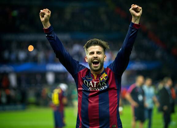 Aktuell Fußball, FC Barcelona gewinnt die Champions League Fussball Berlin Olympiastadion 06.06.2015 UEFA CHAMPIONS LEAGUE FINALE Juventus Turin ITA geg FC Barcelona Barca ESP 1 : 3 FC Barcelona CHAMPIONS LEAGUE Gewinner 2015 Gerard PIQUE Barca 03