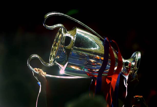 Aktuell Fußball, FC Barcelona gewinnt die Champions League Fussball Berlin Olympiastadion 06.06.2015 UEFA CHAMPIONS LEAGUE FINALE Juventus Turin ITA geg FC Barcelona Barca ESP 1 : 3 FC Barcelona CHAMPIONS LEAGUE Gewinner 2015 CHAMPIONS LEAGUE POKAL