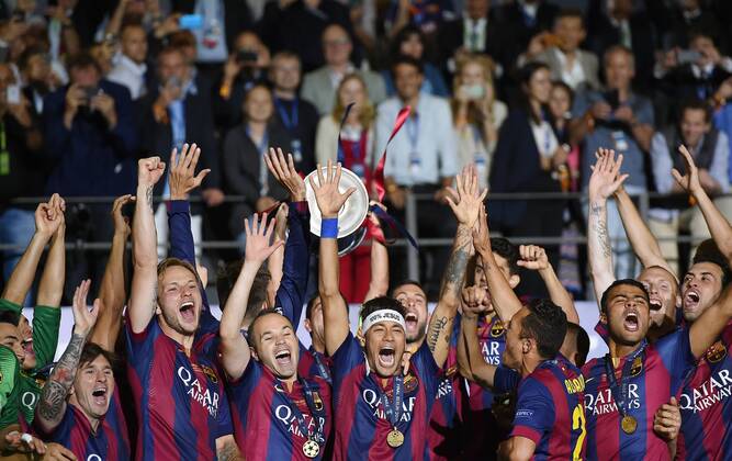 Aktuell Fußball, FC Barcelona gewinnt die Champions League FUSSBALL CHAMPIONS LEAGUE FINALE SAISON 2014 2015 06.06.2015 Juventus Turin - FC Barcelona Barca TEAMJUBELJUBEL CHL Sieger 2015 FC Barcelona: Lionel Messi, Ivan Rakitic, Andres Iniesta, Neymar, Adriano, Rafael Alcantara Rafinha und Sergio Busquets (v.li) 