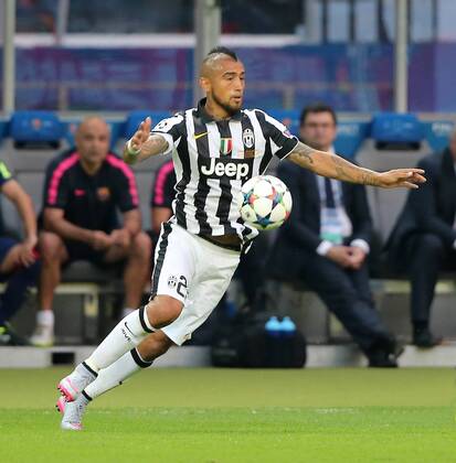 Arturo Vidal (Juventus), am Ball Juventus Turin FC Barcelona Barca UEFA Champions League, Finale, final match, 2014 2015, Fußball, Fussball, soccer, Herren, Maenner, Männer, Deutschland, Germany, Ergebnis 1:3 Berlin, 6.6.2015 Olympiastadion