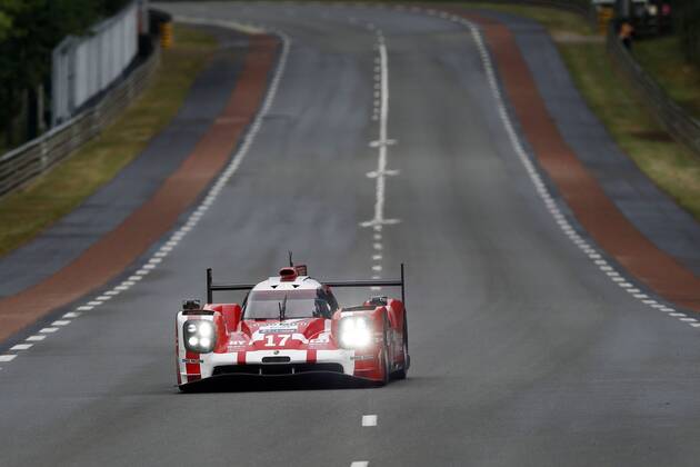 Motorsports: FIA WEC 2015: 24 Heures du Mans, Porsche 919 Hybrid, Porsche Team: Timo Bernhard, Mark Webber, Brendon Hartley xHOCHxZWEIx