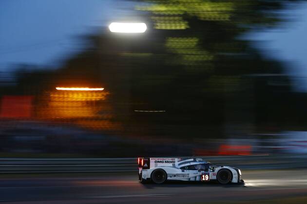 Motorsports: FIA WEC 2015: 24 Heures du Mans, Porsche 919 Hybrid, Porsche Team: Nico Huelkenberg, Earl Bamber, Nick Tandy xHOCHxZWEIx