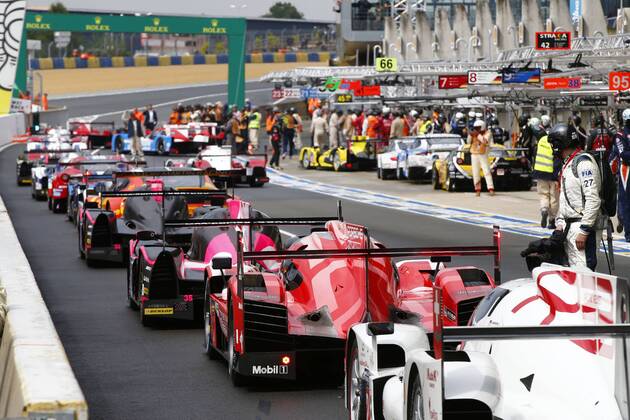 Motorsports: FIA WEC 2015: 24 Heures du Mans, Porsche 919 Hybrid, Porsche Team: Timo Bernhard, Mark Webber, Brendon Hartley xHOCHxZWEIx