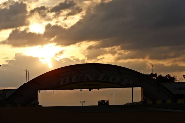 Motorsports: FIA WEC 2015: 24 Heures du Mans, Porsche 919 Hybrid, Porsche Team: Romain Dumas, Neel Jani, Marc Lieb xHOCHxZWEIx