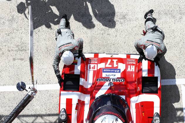 Motorsports: FIA WEC 2015: 24 Heures du Mans, Porsche 919 Hybrid, Porsche Team: Timo Bernhard, Mark Webber, Brendon Hartley xHOCHxZWEIx