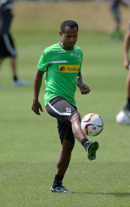 Moenchengladbach Raffael (Moenchengladbach) mit Ball Auftakttraining Borussia Moenchengladbach, Fussball, 29.06.2015 , Copyright: Hommes Eibner-Pressefoto EP_MHS