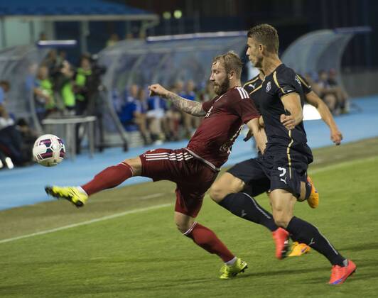 ZAGREB, July 15, 2015 -- Jakob Dallevedove (L) of Fola Esch vies with Jozo Simunovic of Dinamo Zagreb during UEFA Champions League 2nd qualifying round soccer match at the Maksimir Stadium in Zagreb, Croatia, July 15, 2015. Game ended in 1-1 draw. ) (SP)CROATIA-ZAGREB-UEFA CHAMPIONS LEAGUE QUALIFYING misoxlisanin 