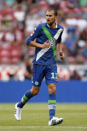 Bas Dost of VFL Wolfsburg during the pre-season friendly match between Ajax Amsterdam and VfL Wolfsburg on July 17, 2015 at the Amsterdam Arena at Amsterdam, The Netherlands. Ajax v VfL Wolfsburg Pre-Season Friendly 2015 2016 xVIxJeroenxPutmansxIVx 4108337