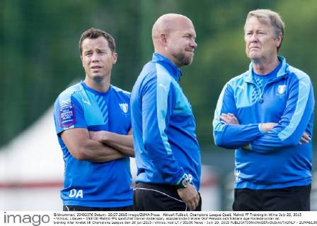 Aktuell Fußball, Champions League Quali, Malmö FF Training in Wilna July 20, 2015 - Vilnius, Litauen - 150720 Malmö FFs sportchef Daniel Andersson, assisterande tränare Olof Persson och tränare Age Hareide under en träning infar kvalet till Champions League den 20 juli 2015 i Vilnius. kod LT 35106 News - July 20, 2015  - ZUMAb138
