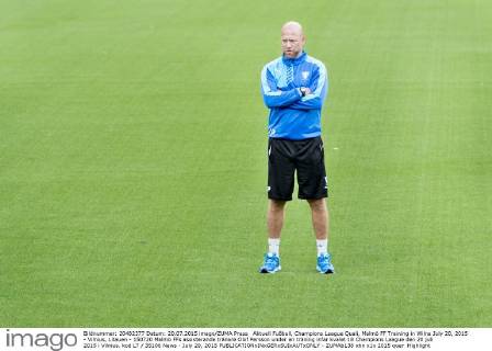 Aktuell Fußball, Champions League Quali, Malmö FF Training in Wilna July 20, 2015 - Vilnius, Litauen - 150720 Malmö FFs assisterande tränare Olof Persson under en träning infar kvalet till Champions League den 20 juli 2015 i Vilnius. kod LT 35106 News - July 20, 2015  - ZUMAb138