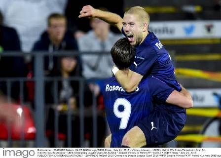 July 21, 2015 - Vilnius, Litauen - 150721 Malmö FFs Anton Tinnerholm firar 0-1 med Markus Rosenberg - UEFA Champions League Quali 2015 2016 - Zalgiris Vilnius vs Malmö FF - kod LT 35107 News - July 21, 2015  - ZUMAb138
