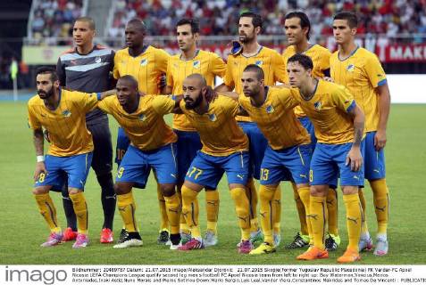 21.07.2015 Skopje(Former Yugoslav Republic Macedonia) FK Vardar-FC Apoel Nicosia UEFA Champions League qualify second leg men s football FC Apoel Nicosia team from left to right up: Boy Waterman,Vinicius,Marios Antoniades,Inaki Astiz,Nuno Morais and Pieros Sotiriou Down:Mario Sergio,Luis Leal,Vander Viera,Constantinos Makrides and Tomas De Vincenti : 