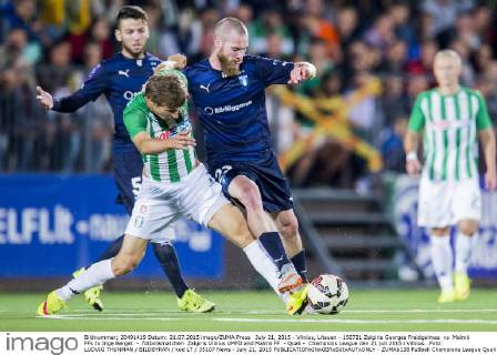 July 21, 2015 - Vilnius, Litauen - 150721 Zalgiris Georgas Freidgeimas vs Malmö FFs Jo Inge Berget - fotbollsmatchen Zalgiris Vilnius VMFD and Malmö FF - Quali - Champions League den 21 juli 2015 i Vilnius. .Foto: LUDVIG THUNMAN BILDBYRAN kod LT 35107 News - July 21, 2015  - ZUMAb138