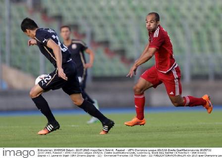 Fussball - UEFA Champions League 2015 16 Zweite Qualifikationsrunde 20150722 22.07.2015, Fussball - UEFA Champios League 2015 16, Zweite Qualifikationsrunde, Luxemburg, Stade Josy Barthel CS Fola Esch - GNK Dinamo Zagreb v.l. Leonardo Sigali (GNK Dinamo Zagreb - 22) - Emmanuel Francoise (CS FOLA Esch - 11) 
