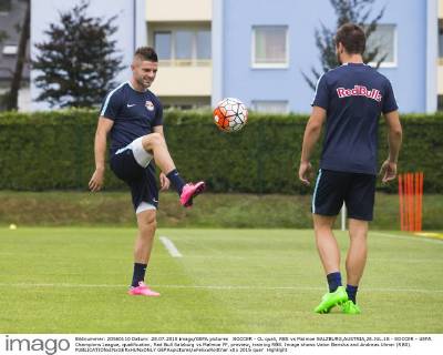 SOCCER - CL quali, RBS vs Malmoe SALZBURG,AUSTRIA,28.JUL.15 - SOCCER - UEFA Champions League, qualification, Red Bull Salzburg vs Malmoe FF, preview, training RBS. Image shows Valon Berisha and Andreas Ulmer (RBS). GEPAxpictures xFelixxRoittner