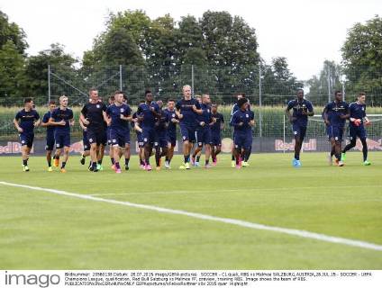 SOCCER - CL quali, RBS vs Malmoe SALZBURG,AUSTRIA,28.JUL.15 - SOCCER - UEFA Champions League, qualification, Red Bull Salzburg vs Malmoe FF, preview, training RBS. Image shows the team of RBS. GEPAxpictures xFelixxRoittner
