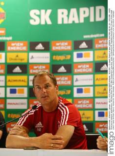 SOCCER - CL quali, Rapid vs Ajax VIENNA,AUSTRIA,28.JUL.15 - SOCCER - UEFA Champions League, qualification, SK Rapid Wien vs AFC Ajax Amsterdam, preview, press conference PK Pressekonferenz Ajax. Image shows head coach Frank de Boer (Ajax). Keywords: Wien Energie. GEPAxpictures xChristianxOrt