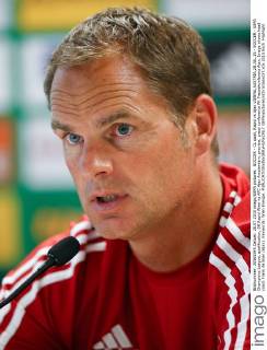 SOCCER - CL quali, Rapid vs Ajax VIENNA,AUSTRIA,28.JUL.15 - SOCCER - UEFA Champions League, qualification, SK Rapid Wien vs AFC Ajax Amsterdam, preview, press conference PK Pressekonferenz Ajax. Image shows head coach Frank de Boer (Ajax). Keywords: Wien Energie. GEPAxpictures xChristianxOrt