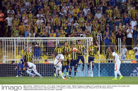 UEFA Champions League third qualifying round match between Fenerbahce and Shakhtar Donetsk at Sukru Saracoglu Stadium in Istanbul, Turkey, 28 July 2015 Pictured: Darijo Srna of Shakhtar Donetsk. 