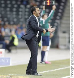 28.07.2015 Bern , Fussball Herren Saison 2015 2016 Stade de Suisse Champions League Qualifikation BSC Young Boys - AS Monaco 1:3 FC Bild zeigt Coach Uli Forte (YB) Aktion Einzelbild Foto 
