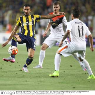 UEFA Champions League third qualifying round match between Fenerbahce and Shakhtar Donetsk at Sukru Saracoglu Stadium in Istanbul, Turkey, 28 July 2015 Final Score : Fenerbahce 0 - Shakhtar Donetsk 0 Pictured:Mehmet Topal of Fenerbahce. 