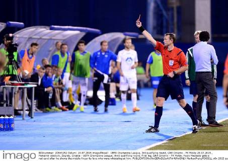 UEFA Champions League, 3rd qualifying round, GNK Dinamo - FK Molde 28.07.2015., Maksimir stadium, Zagreb, Croatia - UEFA Champions League, third qualifying round, First leg, GNK Dinamo - FK Molde. Paulo Machado gets a red card after he shows the middle finger to fans who were whisteling at him.  MarkoxPrpic PIXSELL