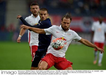 SOCCER - CL quali, RBS vs Malmoe SALZBURG,AUSTRIA,29.JUL.15 - SOCCER - UEFA Champions League, qualification, Red Bull Salzburg vs Malmoe FF. Image shows Vladimir Rodic (Malmoe) and Andreas Ulmer (RBS). GEPAxpictures xFlorianxErtl
