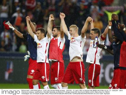 SOCCER - CL quali, RBS vs Malmoe SALZBURG,AUSTRIA,29.JUL.15 - SOCCER - UEFA Champions League, qualification, Red Bull Salzburg vs Malmoe FF. Image shows the rejoicing of Stefan Lainer, Marco Djuricin, Martin Hinteregger and Christoph Leitgeb (RBS). GEPAxpictures xFelixxRoittner