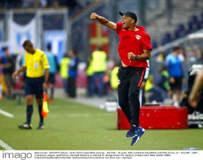 SOCCER - CL quali, RBS vs Malmoe SALZBURG,AUSTRIA,29.JUL.15 - SOCCER - UEFA Champions League, qualification, Red Bull Salzburg vs Malmoe FF. Image shows the rejoicing of head coach Peter Zeidler (RBS). GEPAxpictures xFelixxRoittner