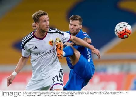 Poland Poznan 29.07.2015 Season 2015 2016 UEFA Champions League Quali - Third round of Champions League elimination Lech Poznan vs FC Basel On the picture: Marc Janko fc basel 21 Tamas Kadar lech poznan 5 -  150729_1SB0517