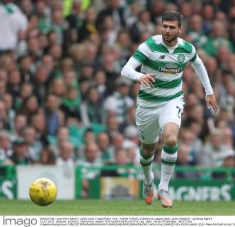 Aktuell FuÃŸball, Champions League Quali, Celtic Glasgow - Qarabag Agdam 29.07.2015. Glasgow, Scotland. Champions League Third Qualifying Round First Leg. Celtic versus FK Qarabag. Nadir Ciftci xVagelisxGeorgarioux  ActionPlus11644920