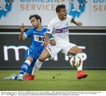 - GENT, BELGIUM: Gent s Rafinha Rafael Scapini de Almeida and Genk s Igor De Camargo fight for the ball during the Jupiler Pro League match between KAA Gent and KRC Genk, in Gent, Friday 31 July 2015, on day 2 of the Belgian soccer championship. JASPERxJACOBS x04673835x