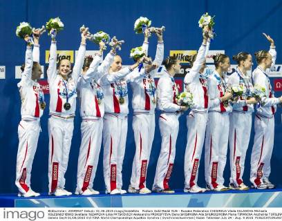 Podium Gold Medal RUS - Russian Federation CHIGIREVA Vlada KALANCHA Mikhaela KOLESNICHENKO Svetlana NIZAMOVA Liliia PATSKEVICH Aleksandra PROKOFYEVA Elena SHISHKINA Alla SHUROCHKINA Maria TIMANINA Anzhelika TOPILINA Gelena Day9 01 08 2015 XVI FINA World Championships Aquatics Synchro ( Synchronschwimmen) Kazan Tatarstan July 24 - Aug. 9 2015 PasqualexMesiano