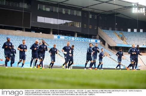 SOCCER - CL quali, Malmoe vs RBS MALMOE,SWEDEN,04.AUG.15 - UEFA Champions League, qualification, Malmoe FF vs Red Bull Salzburg, preview, final training RBS. Image shows the team of RBS. GEPAxpictures xFelixxRoittner