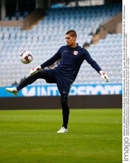 SOCCER - CL quali, Malmoe vs RBS MALMOE,SWEDEN,04.AUG.15 - UEFA Champions League, qualification, Malmoe FF vs Red Bull Salzburg, preview, final training RBS. Image shows Cican Stankovic (RBS). GEPAxpictures xFelixxRoittner