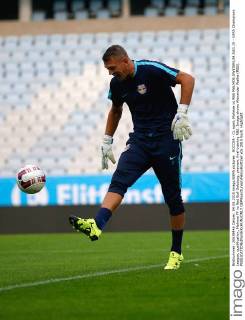 SOCCER - CL quali, Malmoe vs RBS MALMOE,SWEDEN,04.AUG.15 - UEFA Champions League, qualification, Malmoe FF vs Red Bull Salzburg, preview, final training RBS. Image shows Alexander Walke (RBS). GEPAxpictures xFelixxRoittner