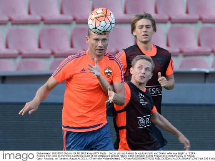 Soccer players Aleksei Berezutski (left) and Dmitri Yefremov (right) of CSKA Moscow train prior to the third qualifying round of the Champions League return match between Sparta Prague and CSKA Moscow in Prague, Czech Republic, on Tuesday, August 4, 2015. (CTKxPhoto MichalxDolezal) CTKPhotoP201508040776201  dol 020 K