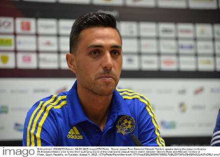 Soccer player Eran Zahavi of Maccabi Tel Aviv speaks during the press conference PK Pressekonferenz prior to the third qualifying round of the Champions League return match between Viktoria Plzen and Maccabi Tel Aviv in Pilsen, Czech Republic, on Tuesday, August 4, 2015. (CTKxPhoto PavelxNemecek) CTKPhotoP201508040798601  nmc7